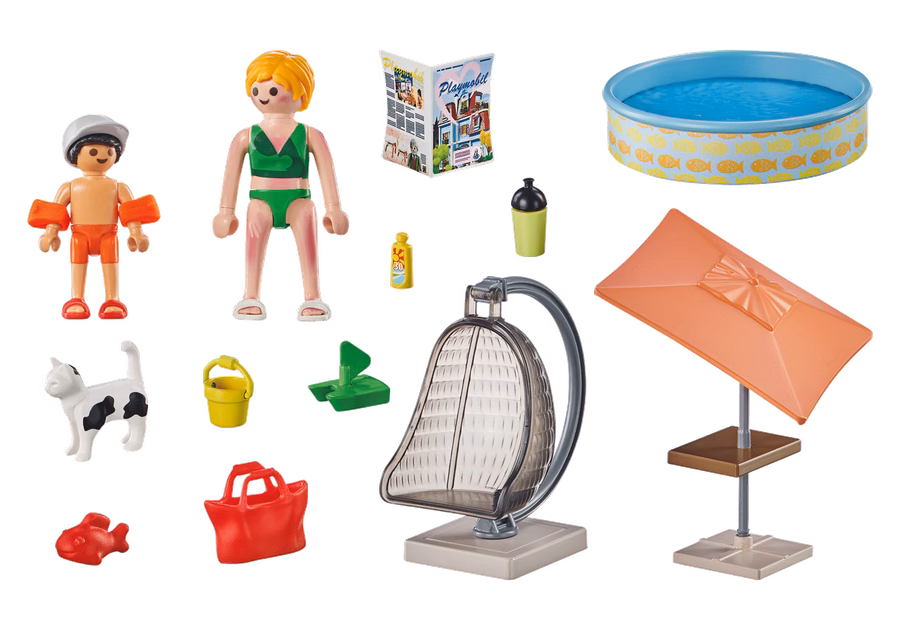 Splashing fun at home / LIVING HOUSE